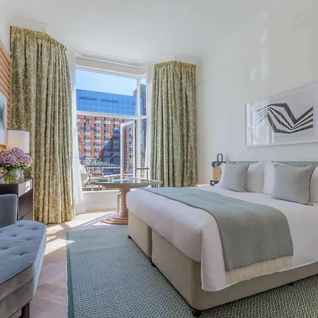 Conrad Otel 5*