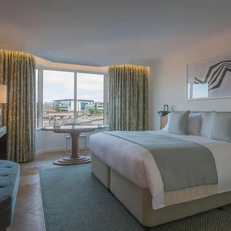 Conrad 5*