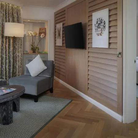 Conrad Otel 5*