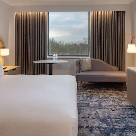 Hilton Dublin Airport 4*