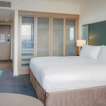 Hilton Kilmainham 4* דבלין