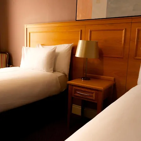 Phoenix Park Hotel 3*