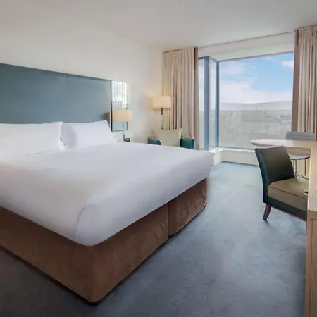 מלון Hilton Kilmainham