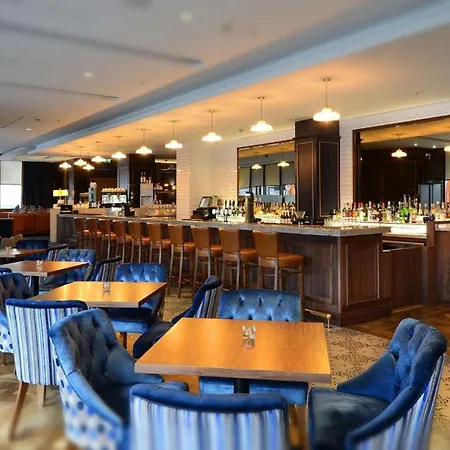 Hilton Kilmainham 4* דבלין