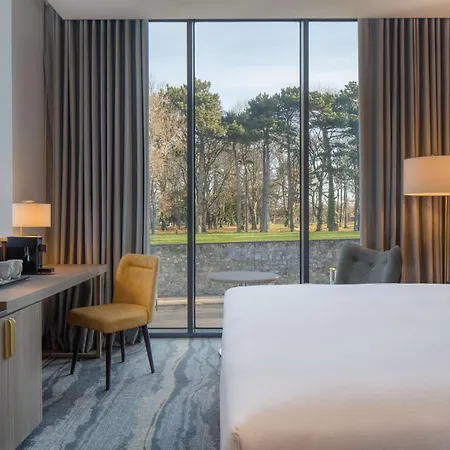 מלון Hilton Kilmainham 4*
