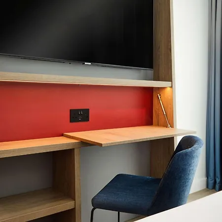 Hampton By Hilton Centre Отель 3*