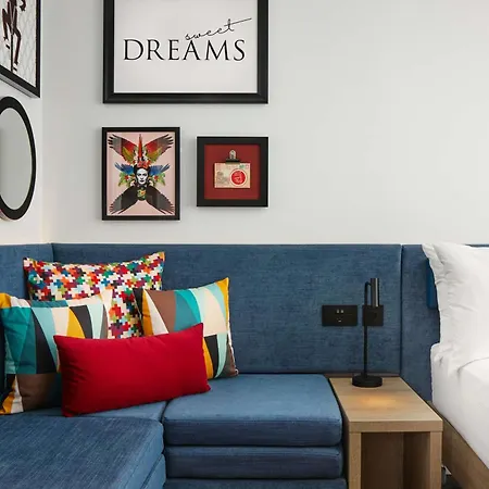 Hampton By Hilton Centre Отель Дублин