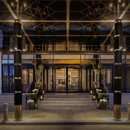 Conrad 5*