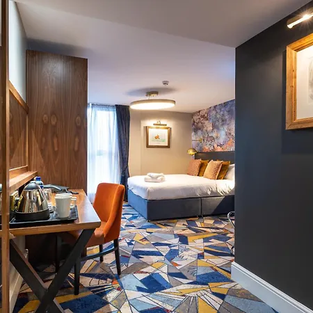 Hotel Keavan's Port Hotel, 4*