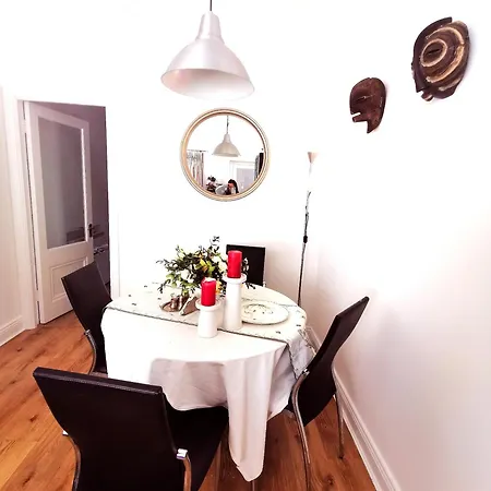 Homestay Single In Charming With The Terrace And The Cat In Sandymount Dublin