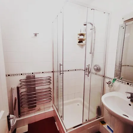 Single In Charming With The Terrace And The Cat In Sandymount Dublin
