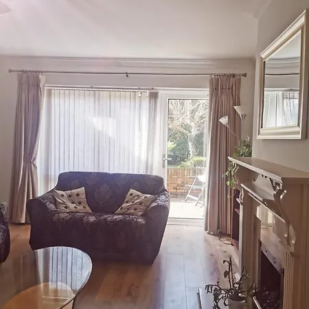 Homestay Single In Charming With The Terrace And The Cat In Sandymount *