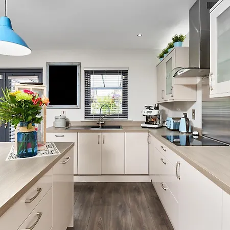 Modern Clonsilla Townhouse Sleeps 6 * Dublin