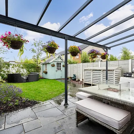Modern Clonsilla Townhouse Sleeps 6 Dublin