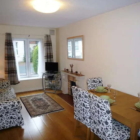 Halfpenny Bridge Holiday Homes Tranquility Apartment *