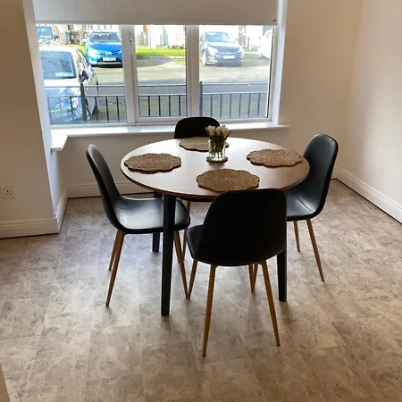 Apartment Modern Comfortable Four Bedroom House In Great Location Dublin