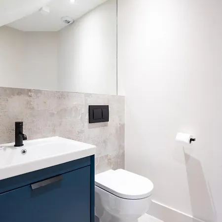 Casa vacanze Stunning 2 Bed, 2 Bath House Near National Stadium,