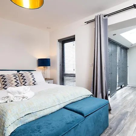 Stunning 2 Bed, 2 Bath House Near National Stadium, * Dublino