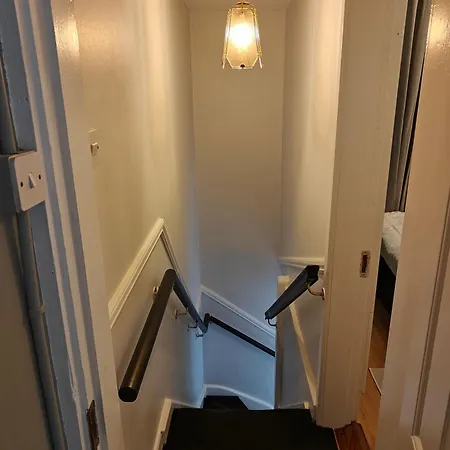 Holiday home Delightful 3 Bed City House