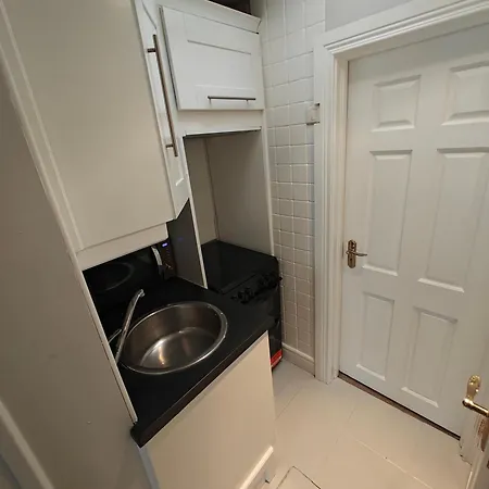 Delightful 3 Bed City House