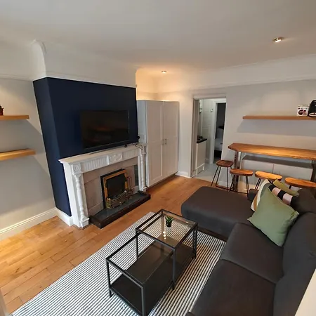 Delightful 3 Bed City House Holiday home Dublin