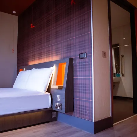 Hotel Easyhotel Dublin