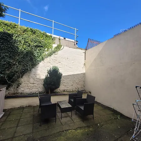 Recently Renovated City House * Dublin