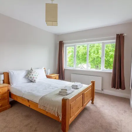 Guestready - A Charming Place Near Golf Centre Pensión *