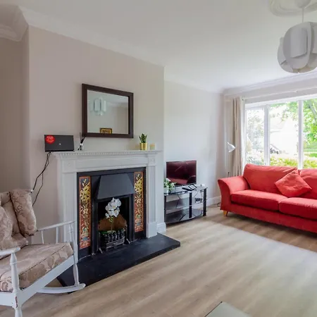 Guestready - A Charming Place Near Golf Centre Guest house Dublin