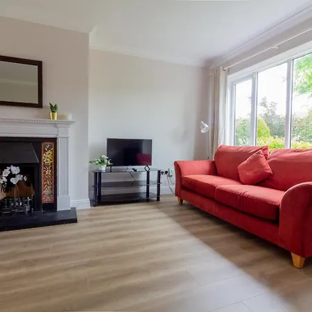 Guest house Guestready - A Charming Place Near Golf Centre *