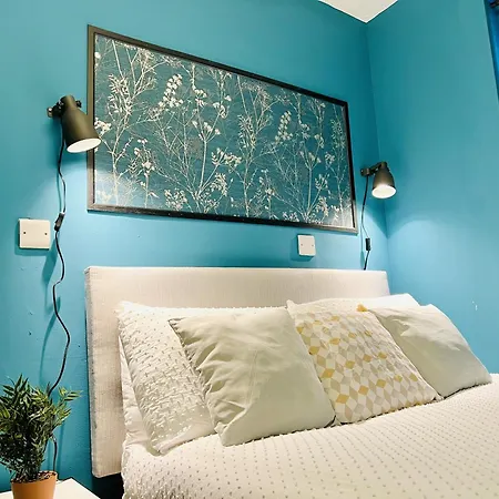 Apartment Centre *
