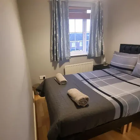 3 Cosy Bedrooms Near Airport & Dublin