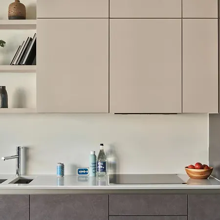 Sonder — Britain Quay 4*