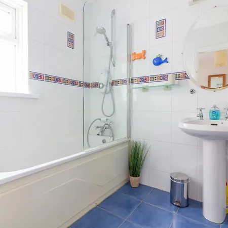 Guestready - A Charming Place Near Golf Centre Pensión