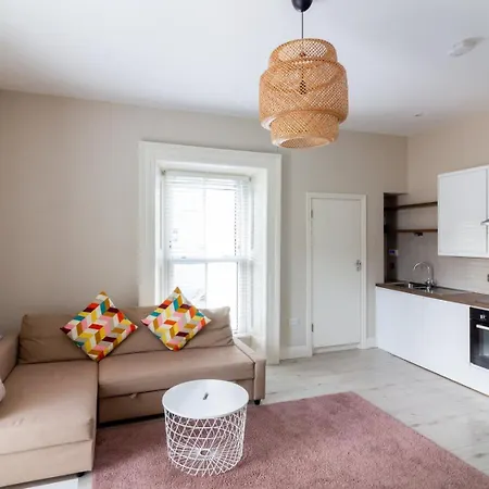 Guest house Guestready - Relax And Explore In Dundrum Dublin