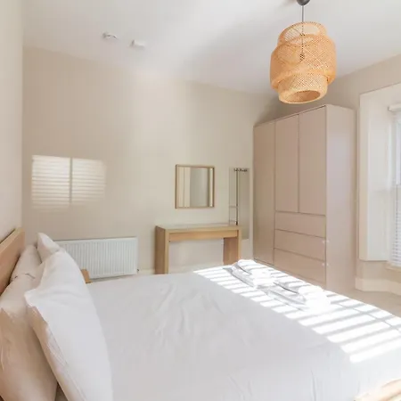 Guest house Guestready - Relax And Explore In Dundrum