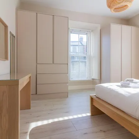 Guest house Guestready - Relax And Explore In Dundrum Dublin