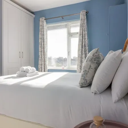 Guestready - Restful In Drimnagh Guest house Dublin