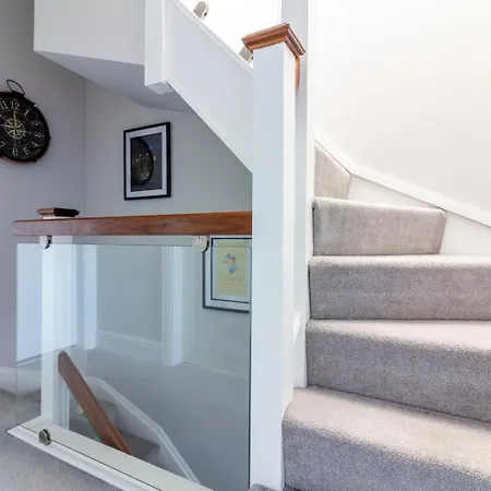 Guestready - Restful In Drimnagh Guest house