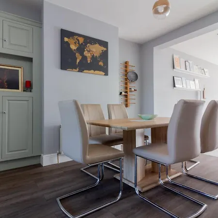 Guestready - Restful In Drimnagh * Dublin
