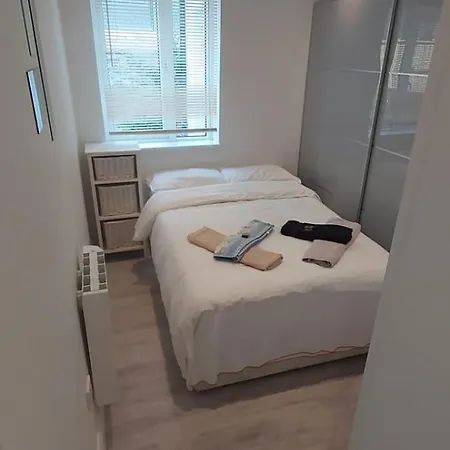 Cosy One Bedroom Ballsbridge Apartment