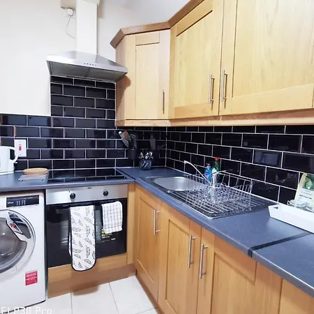 Apartment Very 1bed New Refurbish *
