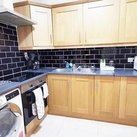 Apartment Very 1bed New Refurbish