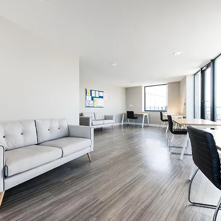 Apartment Yugo Explore - Broadstone Hall *