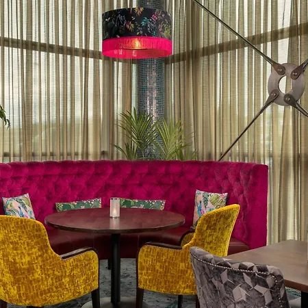 Отель Crowne Plaza Dublin By Ihg Бланчардстаун