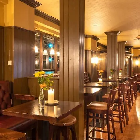 Mcgettigan's Townhouse - Olives & Figs Bistro Han/Misafirhane 3*