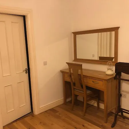 Apartment Marlay & Mountain Retreat Dublin