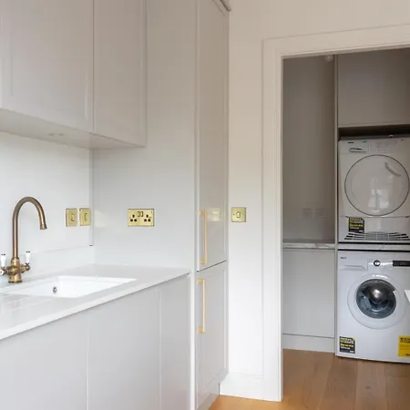 Guest house Guestready - Amazing House In Sandymount Dublin