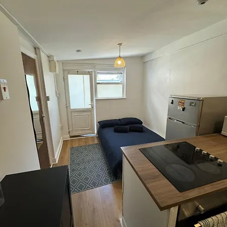 Cosy Near City Center Appartement *