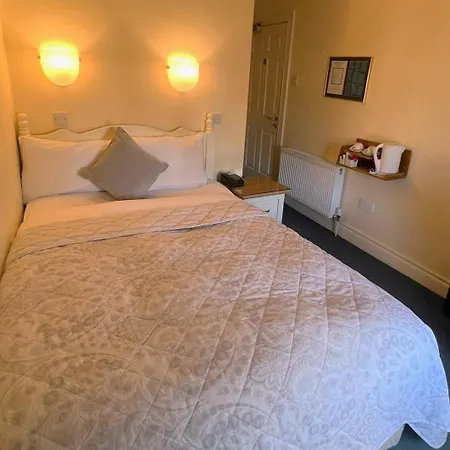 Baggot Court Townhouse מלון 3*